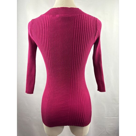 Ribbed Magenta V-Neck Sweater Size S Its Our Time Rayon & Polyester - Picture 4 of 6